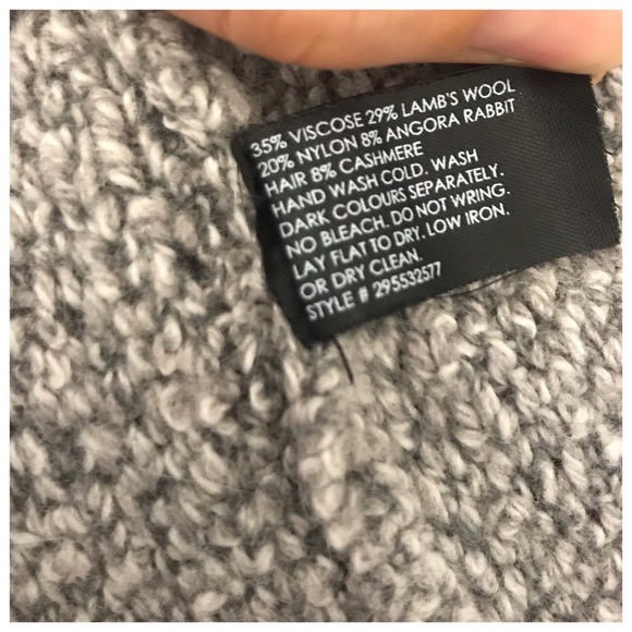 Club Monaco Benita crewneck pullover sweater - Picture 5 of 5